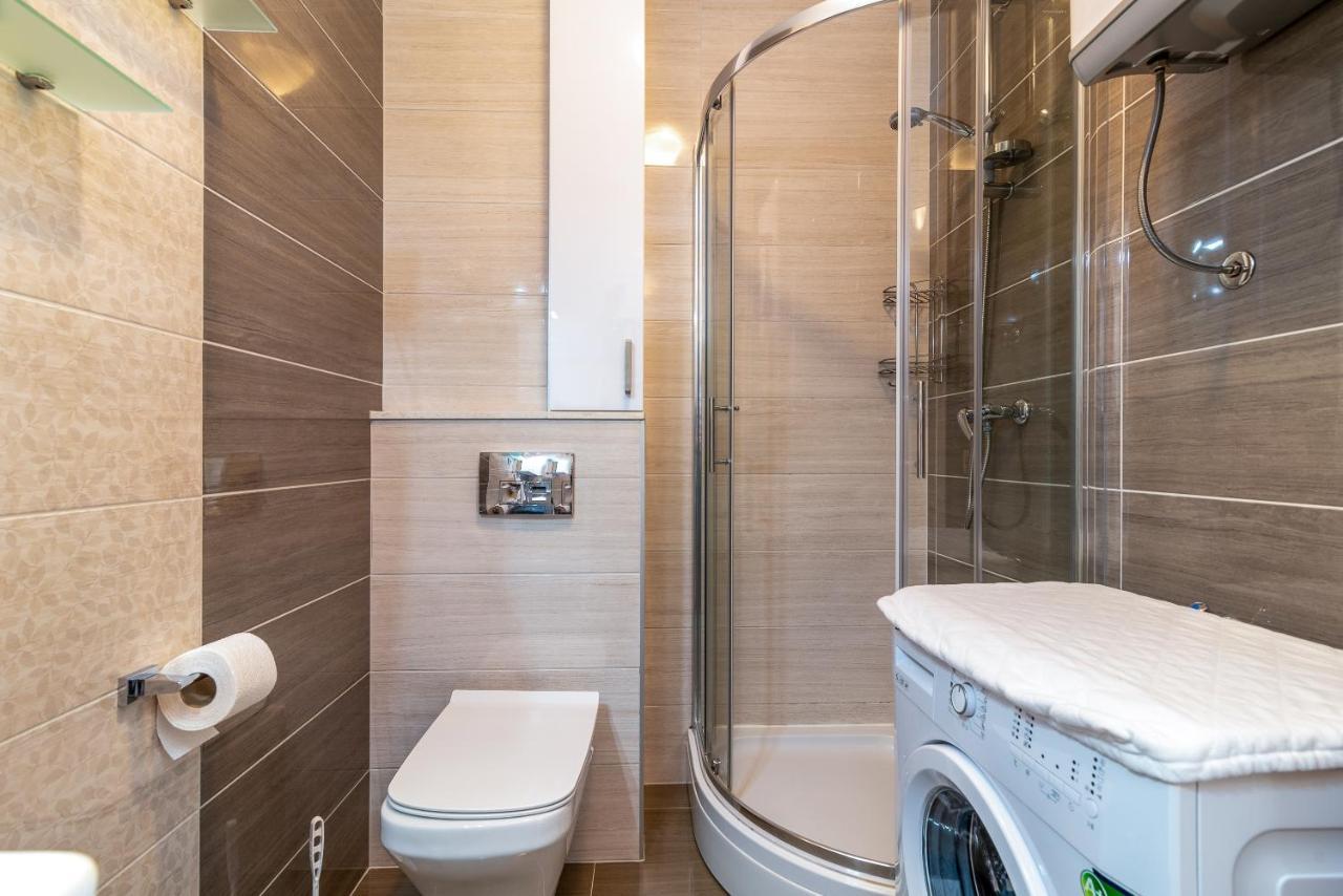 Apartman Lorena โตรกีร์ ภายนอก รูปภาพ